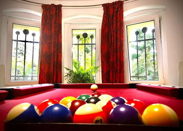 Jodla I Modrzew Przy Parku I Termach W Centrum Uzdrowiska 아파트 옐레니아구라